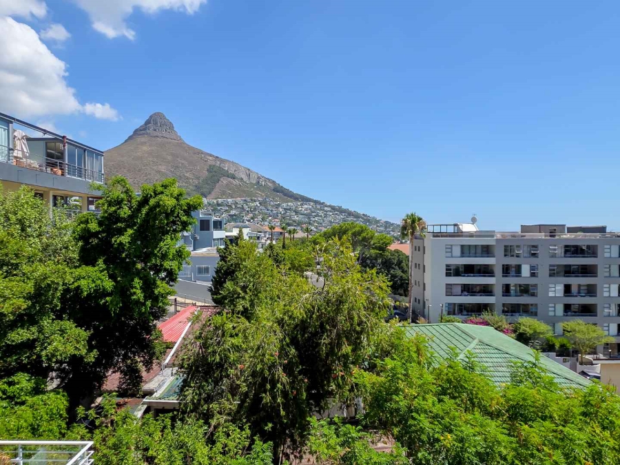 3 Bedroom Property for Sale in Sea Point Western Cape